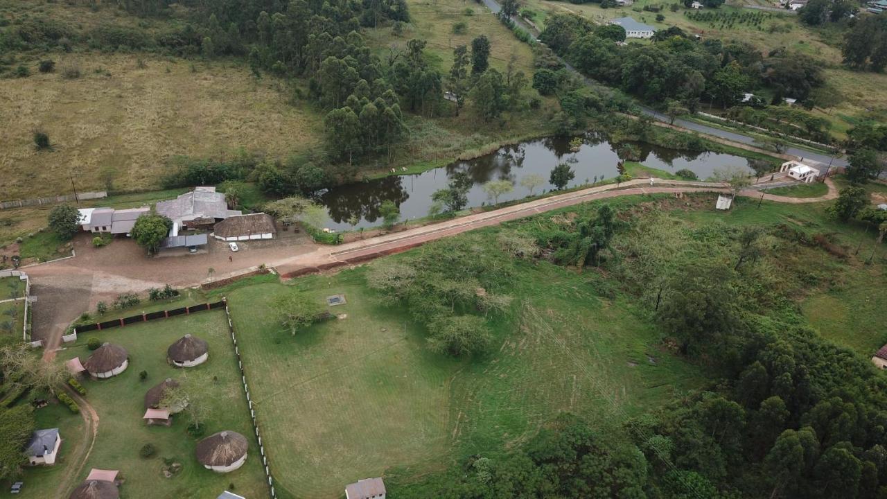 Noma-Nini Lodge ไวท์ริเวอร์ ภายนอก รูปภาพ