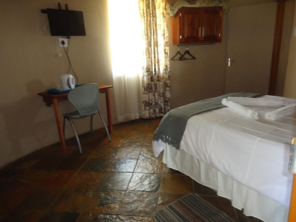 Noma-Nini Lodge ไวท์ริเวอร์ ภายนอก รูปภาพ
